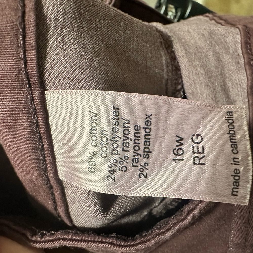 Maurice’s Maroon Skinny Pants - Picture 6 of 7